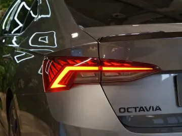 SKODA Octavia RS 2.0TDI 4X4 LED DSG TOW HUD