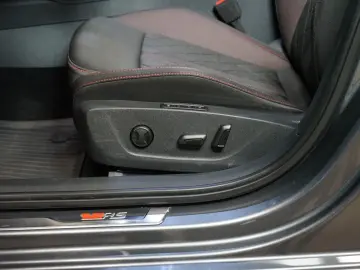 SKODA Octavia RS 2.0TDI 4X4 LED DSG TOW HUD