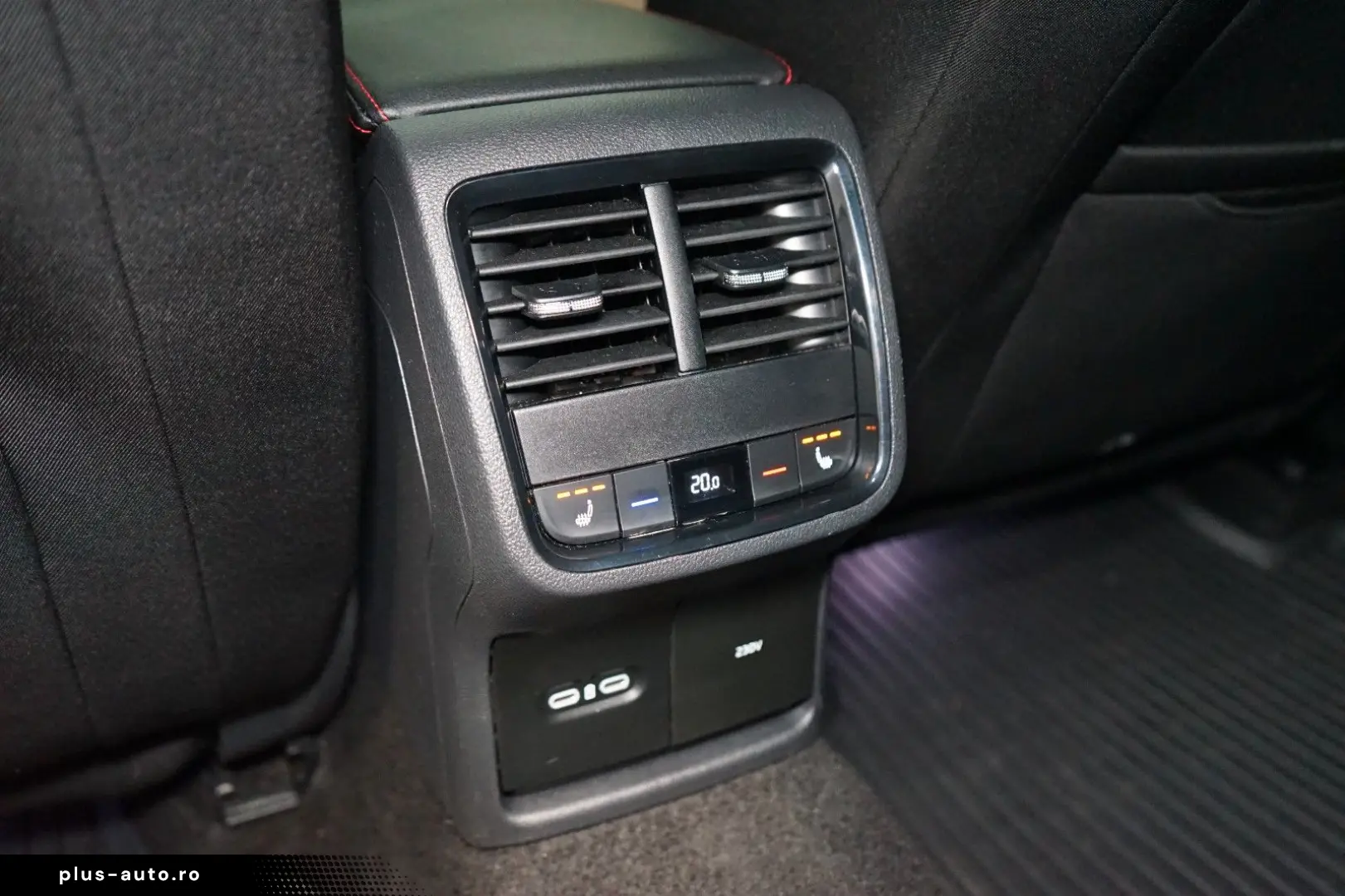 SKODA Octavia RS 2.0TDI 4X4 LED DSG TOW HUD