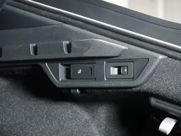 SKODA Octavia RS 2.0TDI 4X4 LED DSG TOW HUD