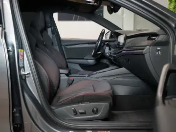 SKODA Octavia RS 2.0TDI 4X4 LED DSG TOW HUD