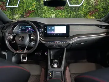 SKODA Octavia RS 2.0TDI 4X4 LED DSG TOW HUD