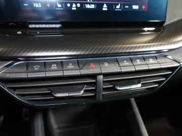 SKODA Octavia RS 2.0TDI 4X4 LED DSG TOW HUD