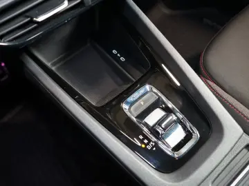 SKODA Octavia RS 2.0TDI 4X4 LED DSG TOW HUD