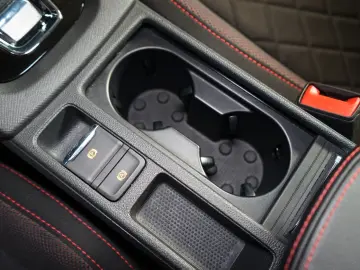 SKODA Octavia RS 2.0TDI 4X4 LED DSG TOW HUD