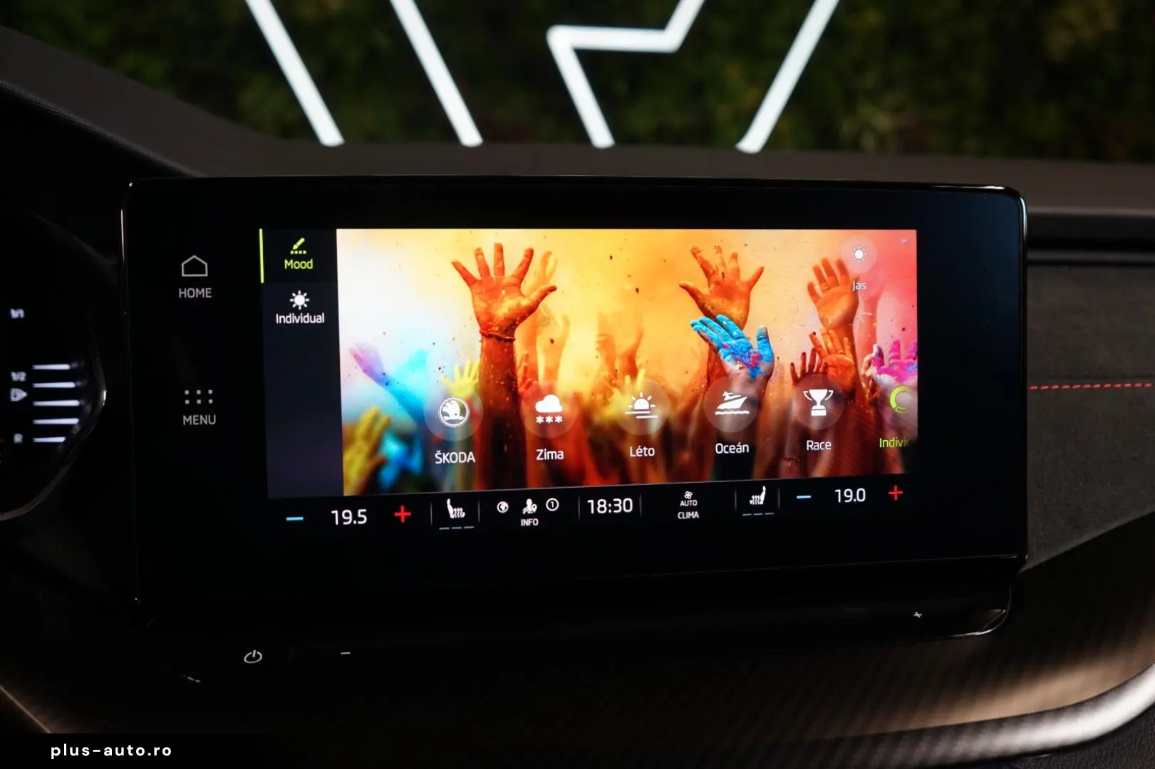 SKODA Octavia RS 2.0TDI 4X4 LED DSG TOW HUD