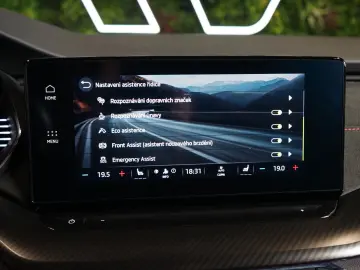 SKODA Octavia RS 2.0TDI 4X4 LED DSG TOW HUD