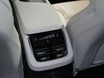 VOLVO XC90 T8 RECHARGE PANO 360 AIR