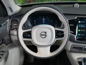 VOLVO XC90 T8 RECHARGE PANO 360 AIR