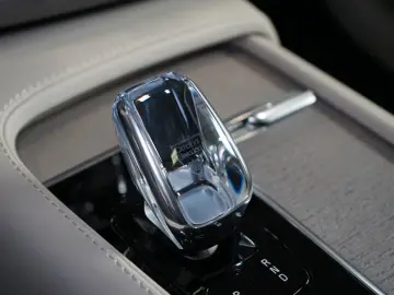 VOLVO XC90 T8 RECHARGE PANO 360 AIR