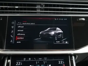 AUDI Q8 50 TDI QUATTRO AUX.HEAT S-LINE LED