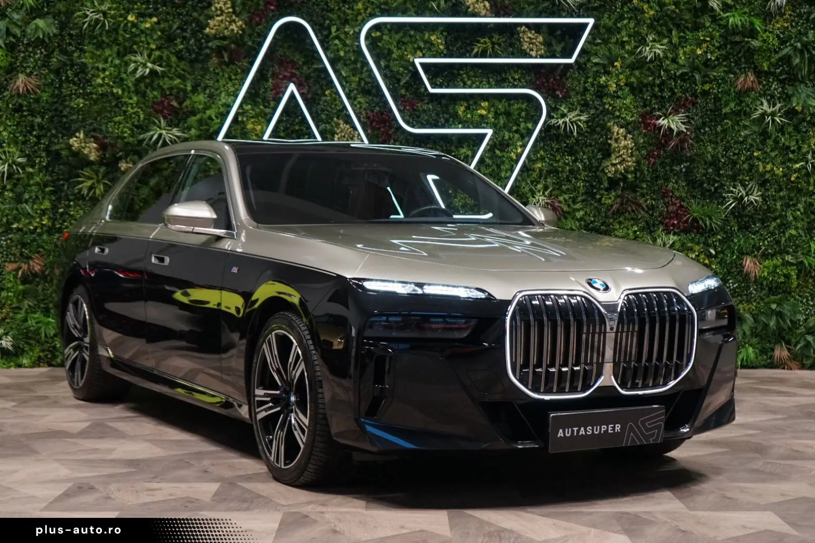 BMW 740d xDRIVE 360 THEATRE MASSAGE B&W