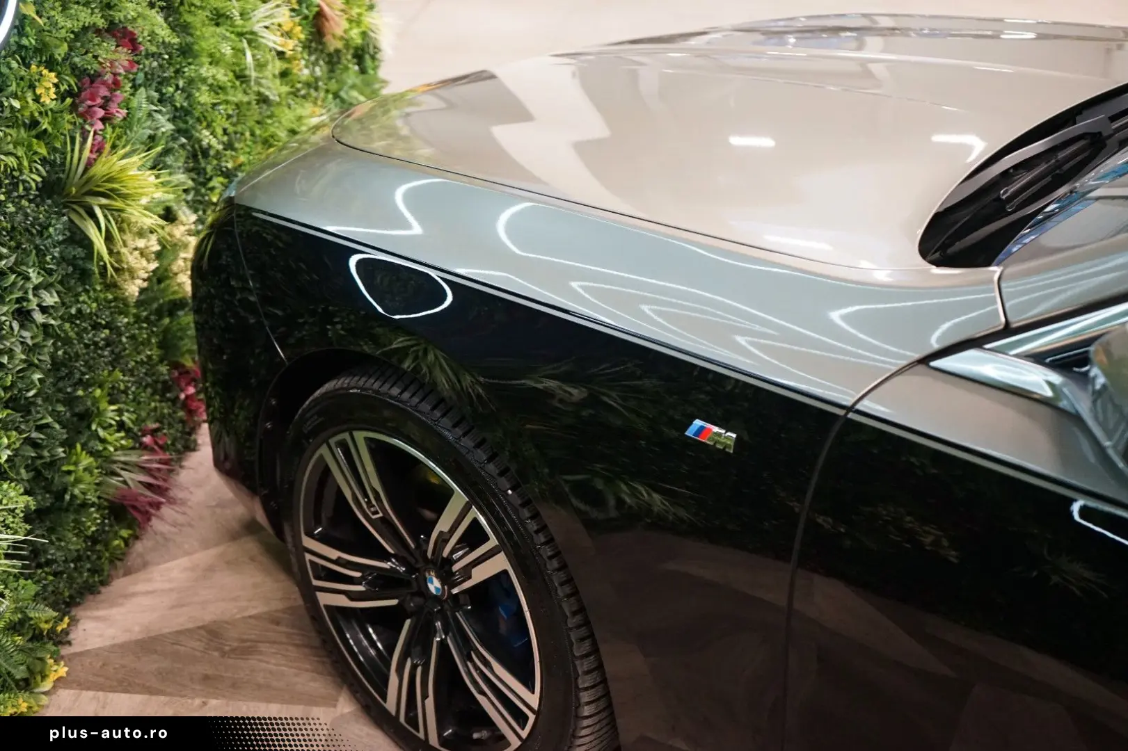 BMW 740d xDRIVE 360 THEATRE MASSAGE B&W