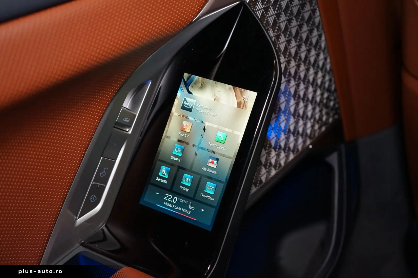 BMW 740d xDRIVE 360 THEATRE MASSAGE B&W