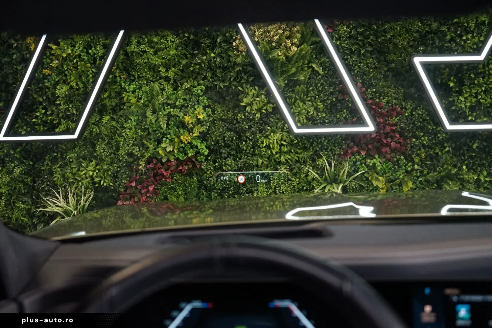 BMW 740d xDRIVE 360 THEATRE MASSAGE B&W