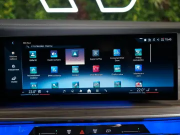 BMW 740d xDRIVE 360 THEATRE MASSAGE B&W