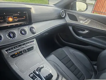 Mercedes-Benz CLS 300