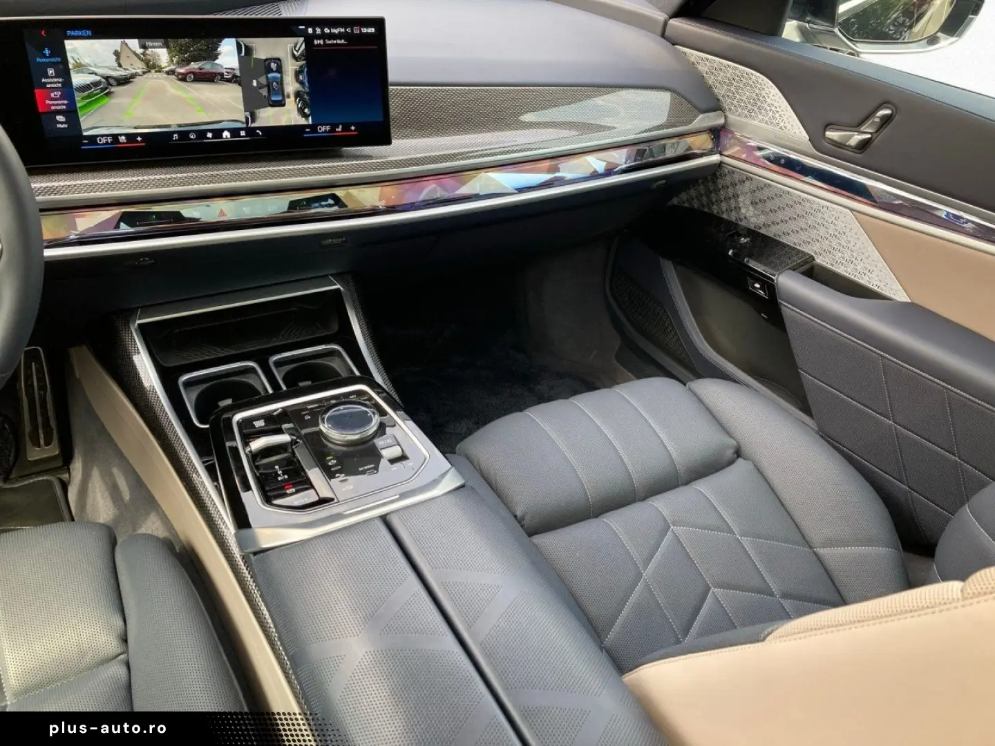 BMW M760e DAPro 360  B W Massage 21  MultiSi