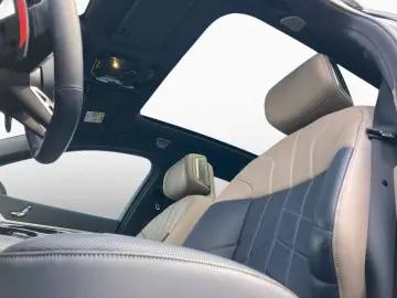 BMW M760e DAPro 360  B W Massage 21  MultiSi