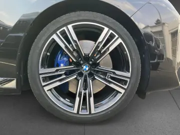 BMW M760e DAPro 360  B W Massage 21  MultiSi