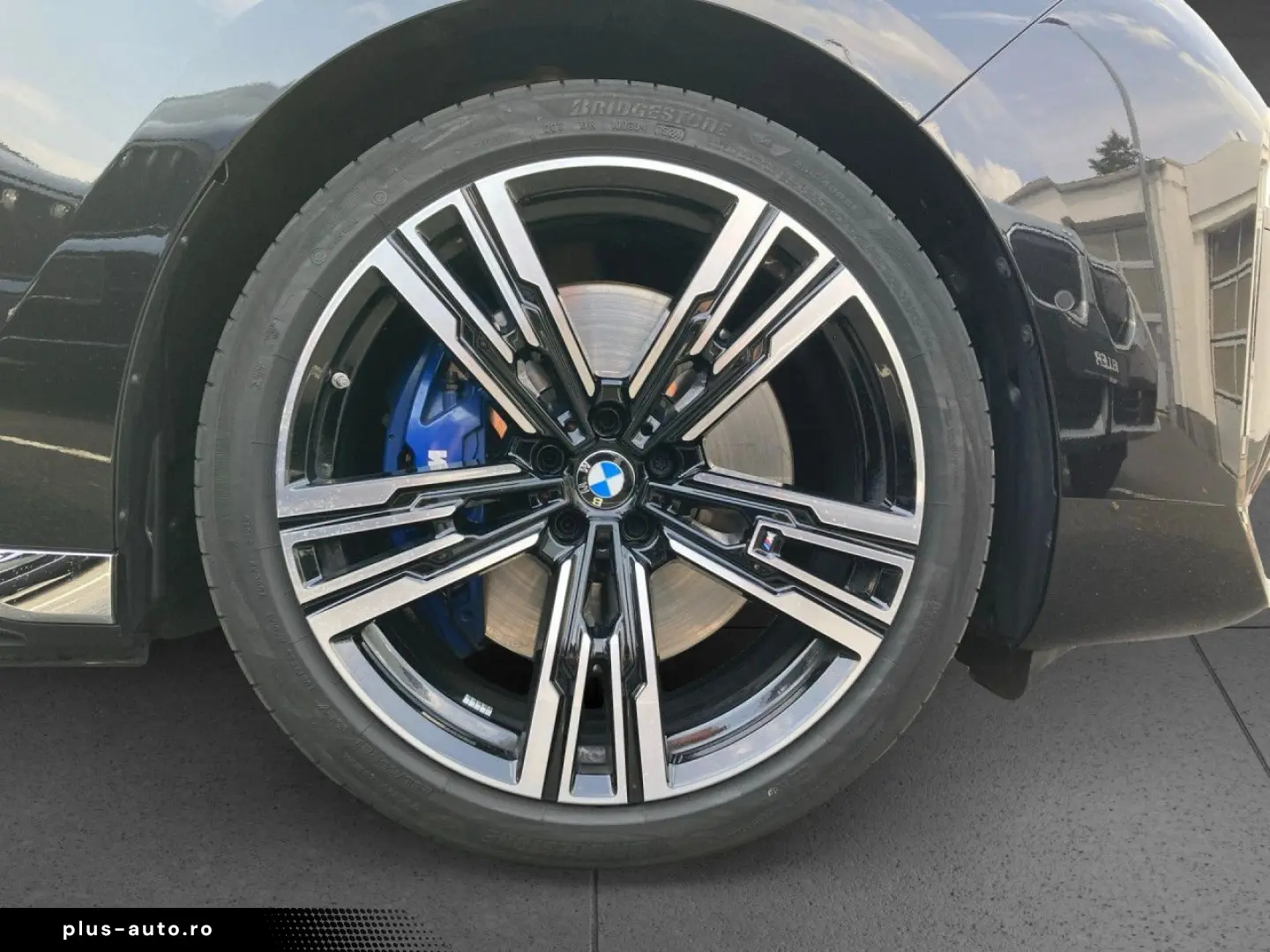 BMW M760e DAPro 360  B W Massage 21  MultiSi