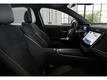 MERCEDES-BENZ E 450 4M AMG AMBIENTE DISTRO MBUX 360