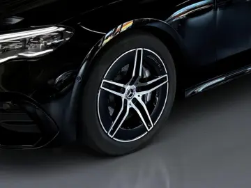 MERCEDES-BENZ E 450 4M AMG DIGITAL PANORAMA NIGHT BURMESTER