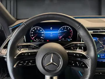 MERCEDES-BENZ E 450 4M AMG DIGITAL PANORAMA NIGHT BURMESTER