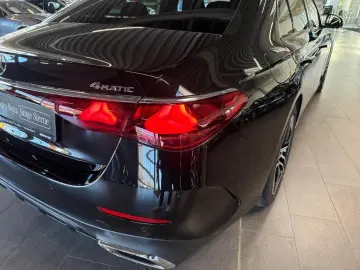 MERCEDES-BENZ E 450 4M AMG DIGITAL PANORAMA NIGHT BURMESTER