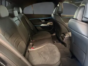 MERCEDES-BENZ E 450 4M AMG DIGITAL PANORAMA NIGHT BURMESTER