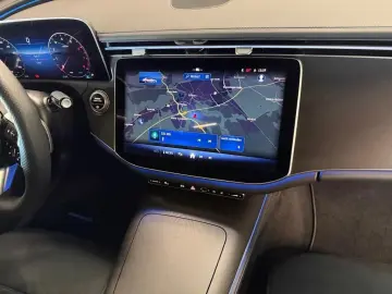 MERCEDES-BENZ E 450 4M AMG DIGITAL PANORAMA NIGHT BURMESTER