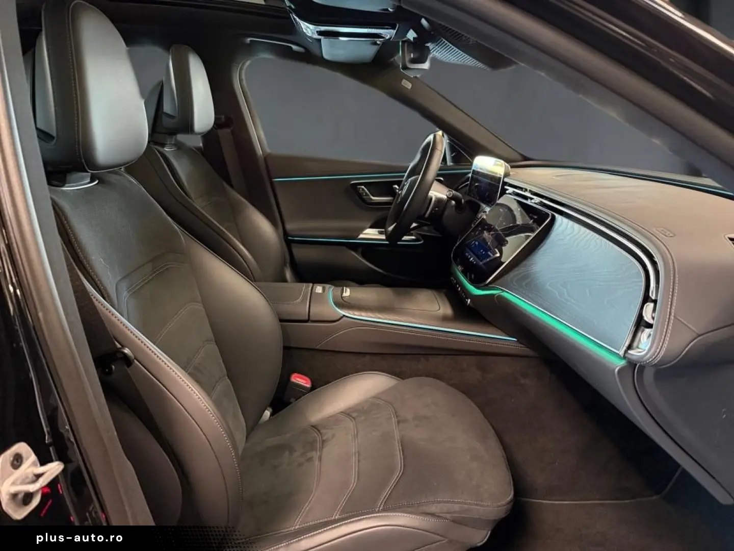 MERCEDES-BENZ E 450 4M AMG DIGITAL PANORAMA NIGHT BURMESTER