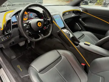 FERRARI Roma 3.9 T V8 DCT  Ferrari Garantie Carbon BRD