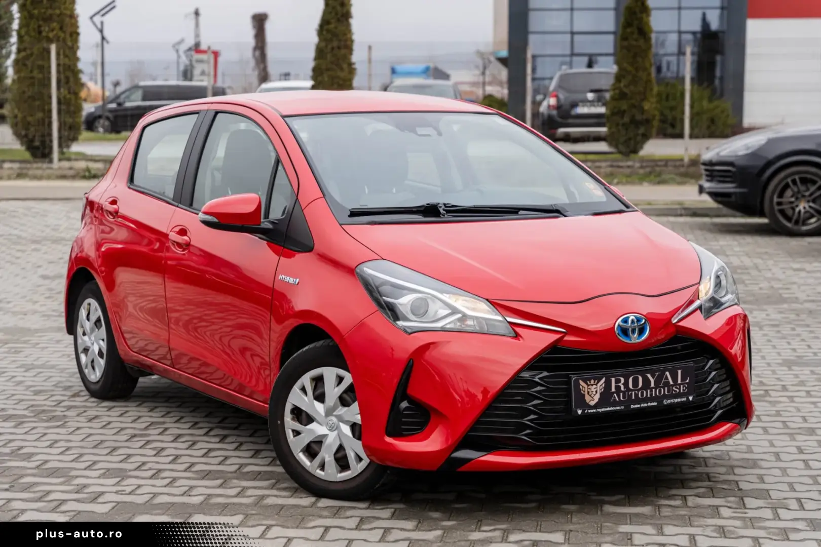 Toyota Yaris 1.5 VVT-i HSD Active