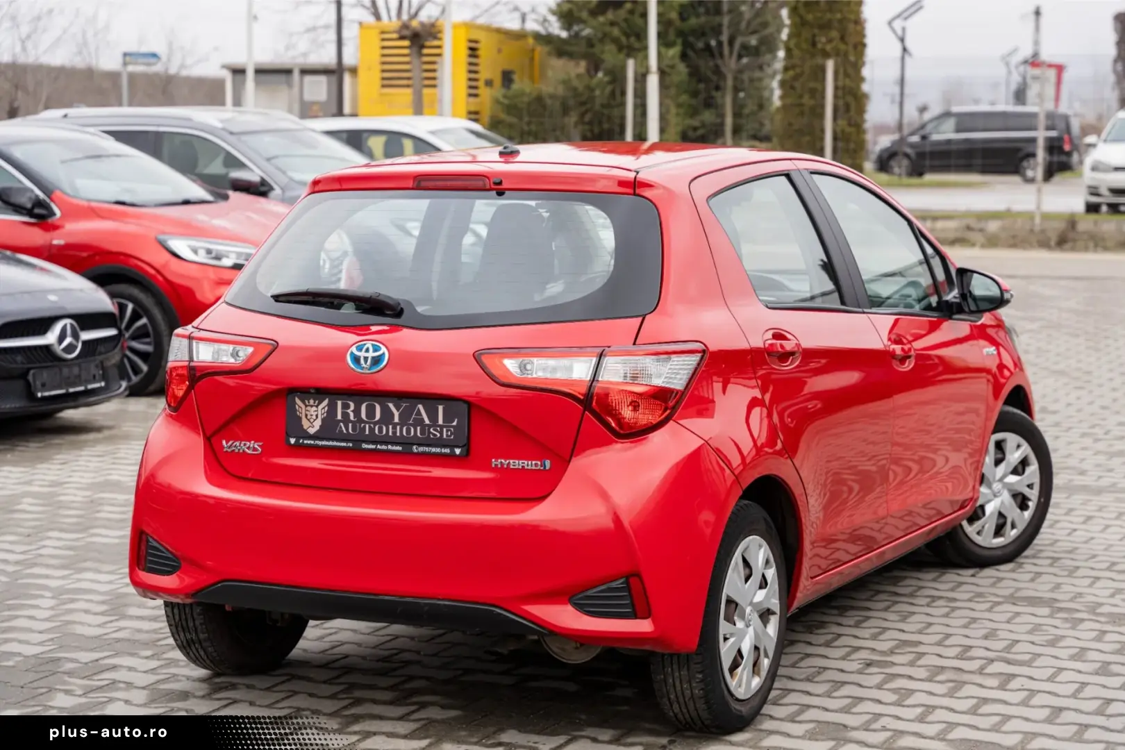 Toyota Yaris 1.5 VVT-i HSD Active