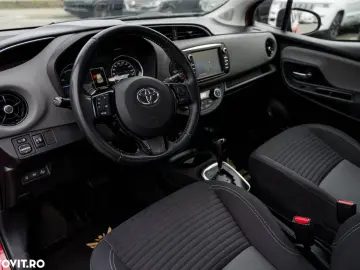 Toyota Yaris 1.5 VVT-i HSD Active