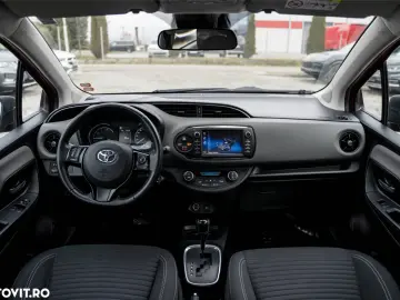 Toyota Yaris 1.5 VVT-i HSD Active