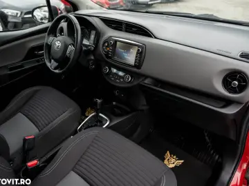 Toyota Yaris 1.5 VVT-i HSD Active