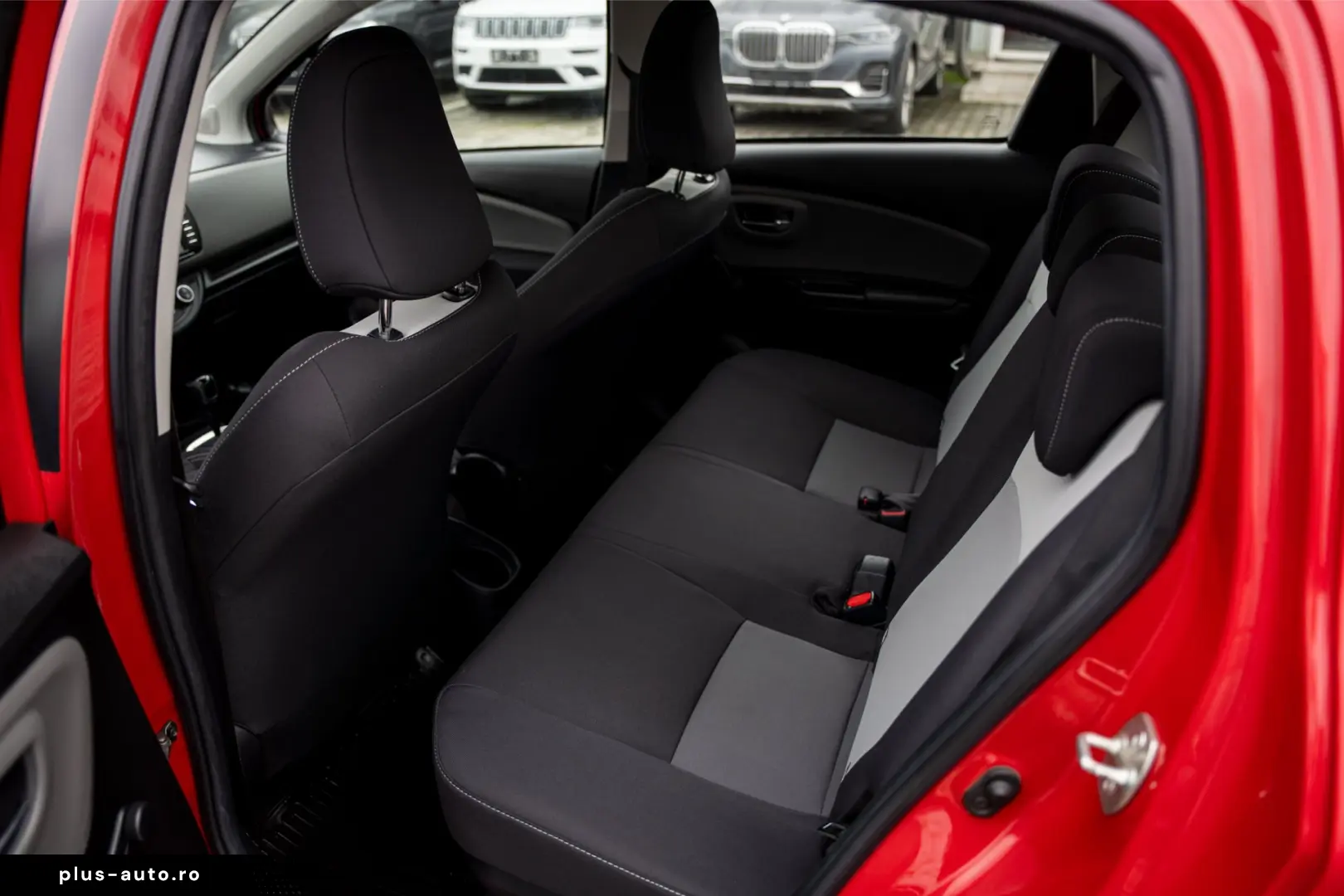 Toyota Yaris 1.5 VVT-i HSD Active