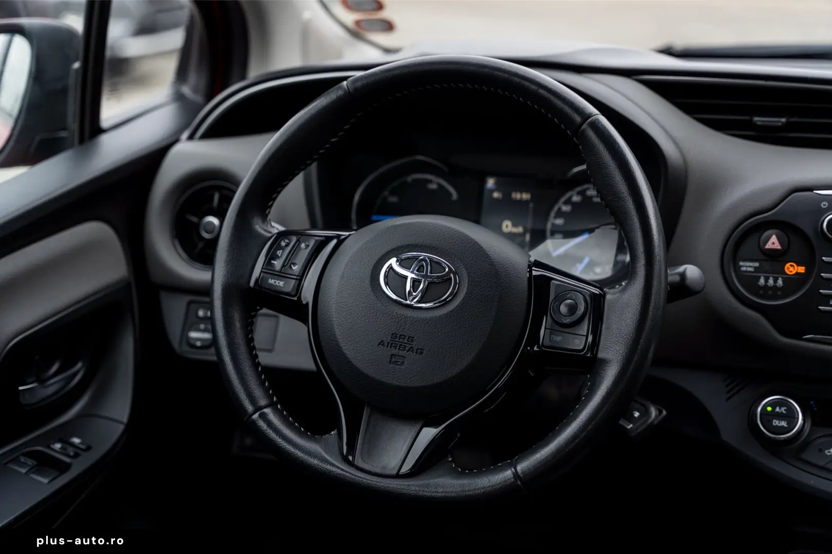 Toyota Yaris 1.5 VVT-i HSD Active