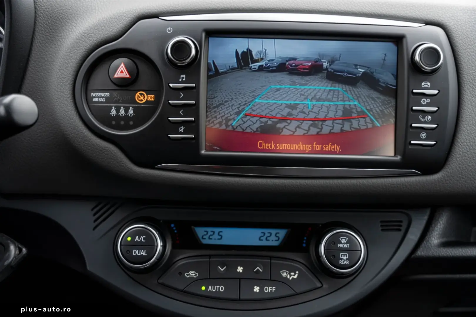 Toyota Yaris 1.5 VVT-i HSD Active