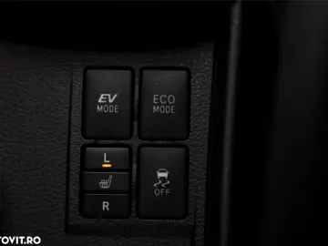 Toyota Yaris 1.5 VVT-i HSD Active