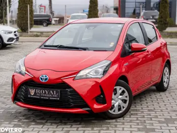 Toyota Yaris 1.5 VVT-i HSD Active