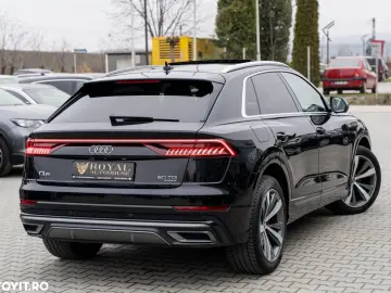 Audi Q8 SUV TDI quattro 210 kW tiptronic S line business
