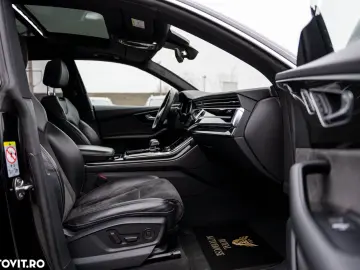 Audi Q8 SUV TDI quattro 210 kW tiptronic S line business