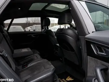 Audi Q8 SUV TDI quattro 210 kW tiptronic S line business