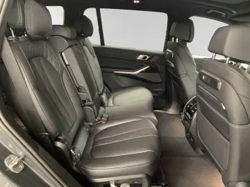 BMW X7 xDrive40i
