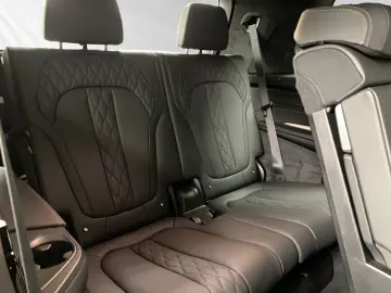 BMW X7 xDrive40i