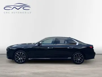 BMW 740 d xDrive M Sport Paket TV Kristall SkyLounge