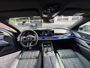 BMW 740 d xDrive M Sport Paket TV Kristall SkyLounge